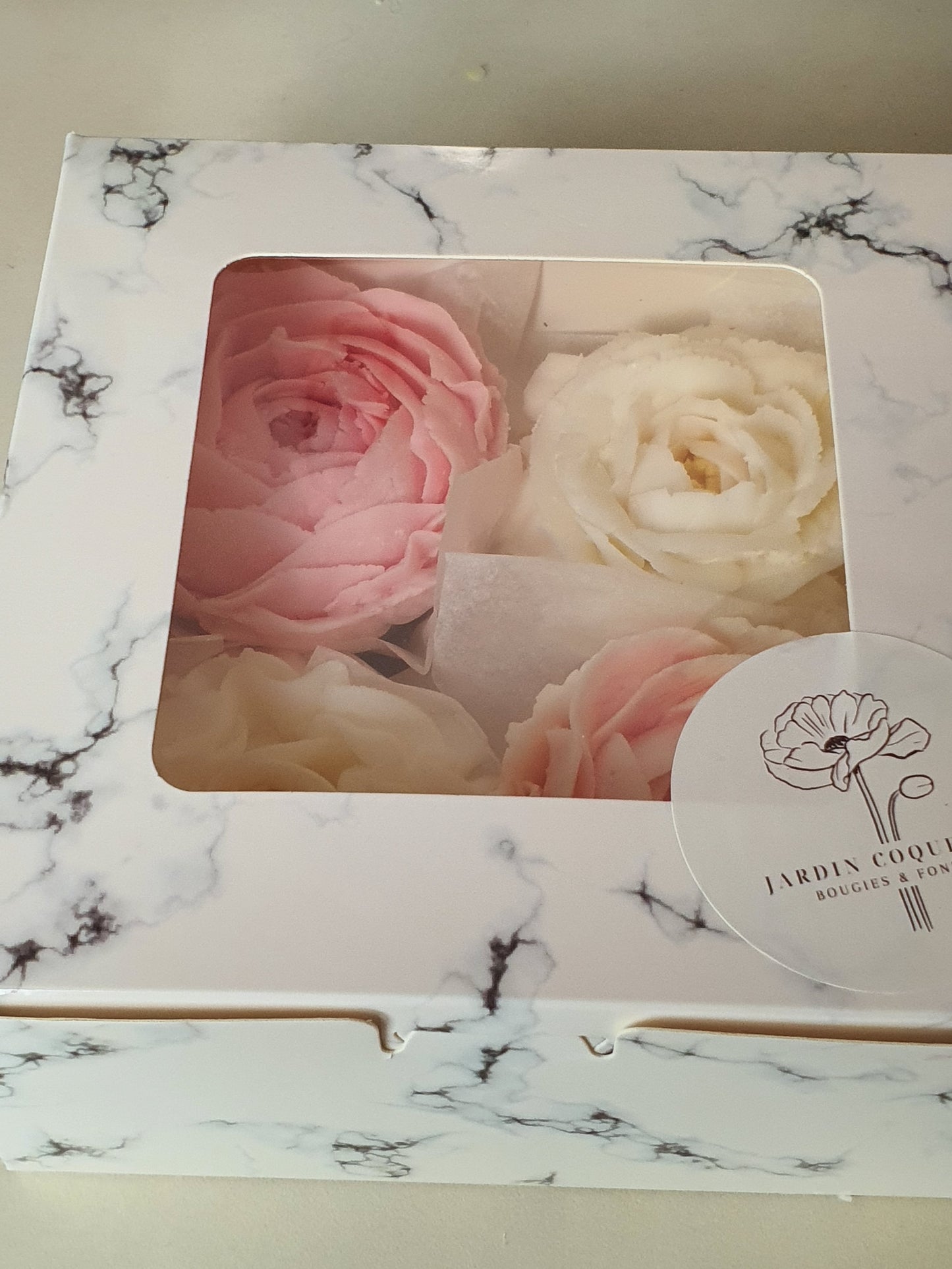 Coffret de bougies parfumées à offrir (2 pivoines & 2 roses)